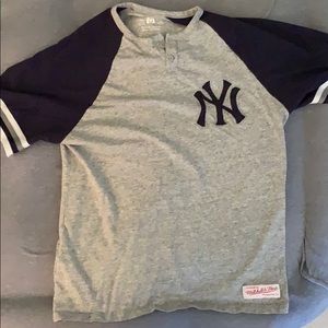 Men’s NYC Mitchell and Ness Tee